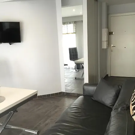 Elegant F2 With Comforts In Center Of Διαμέρισμα *